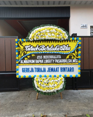 Papan Bunga Duka di Bungus Barat
